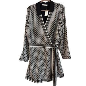 Abercrombie & Fitch Black and White Long Sleeve Dress
